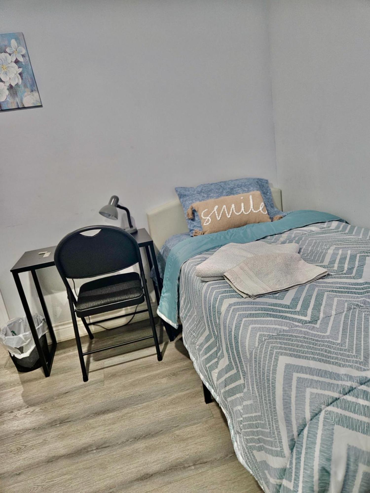 Cozy Room In A Quiet Neighbourhood Toronto Exterior foto