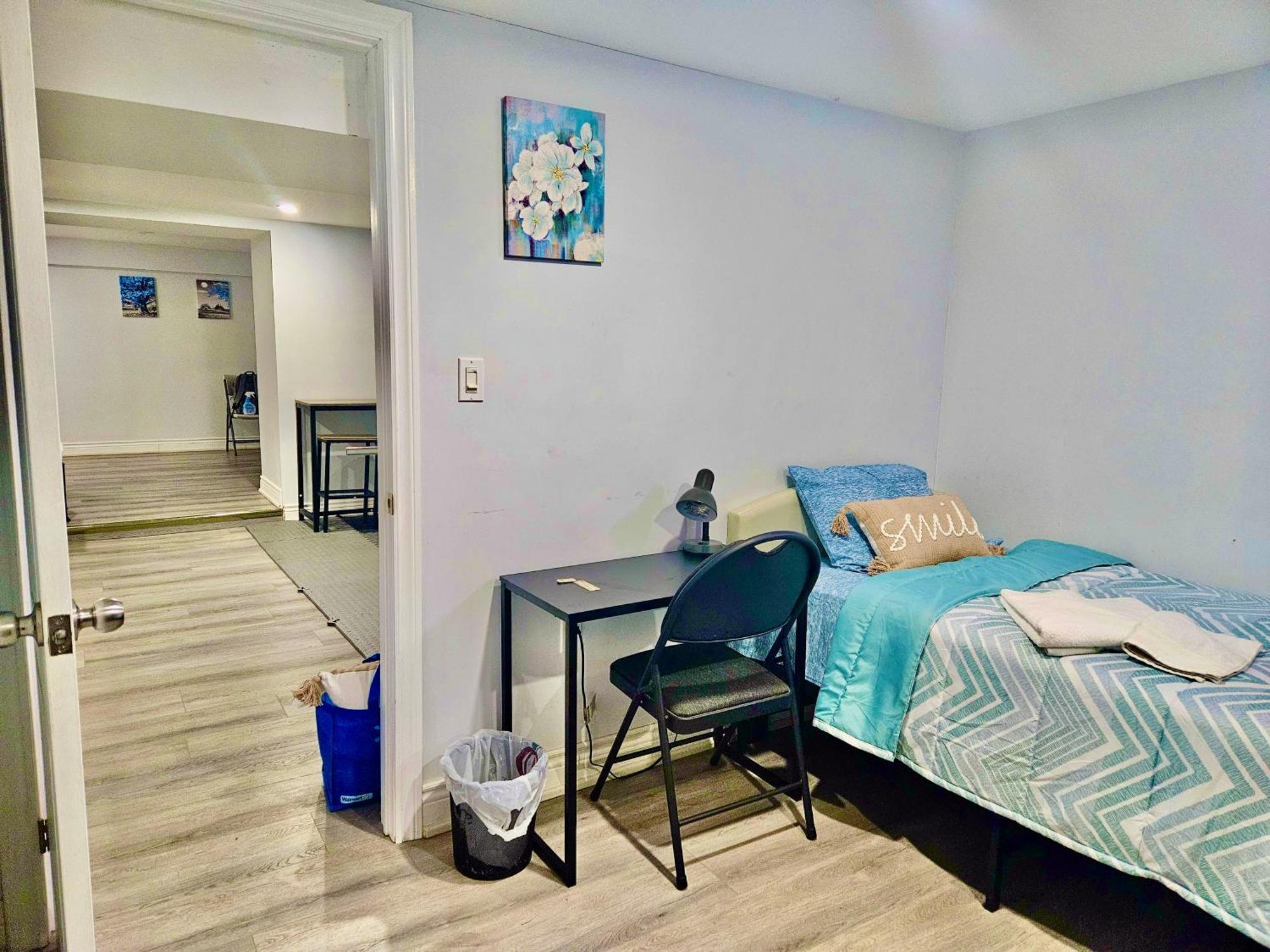 Cozy Room In A Quiet Neighbourhood Toronto Exterior foto